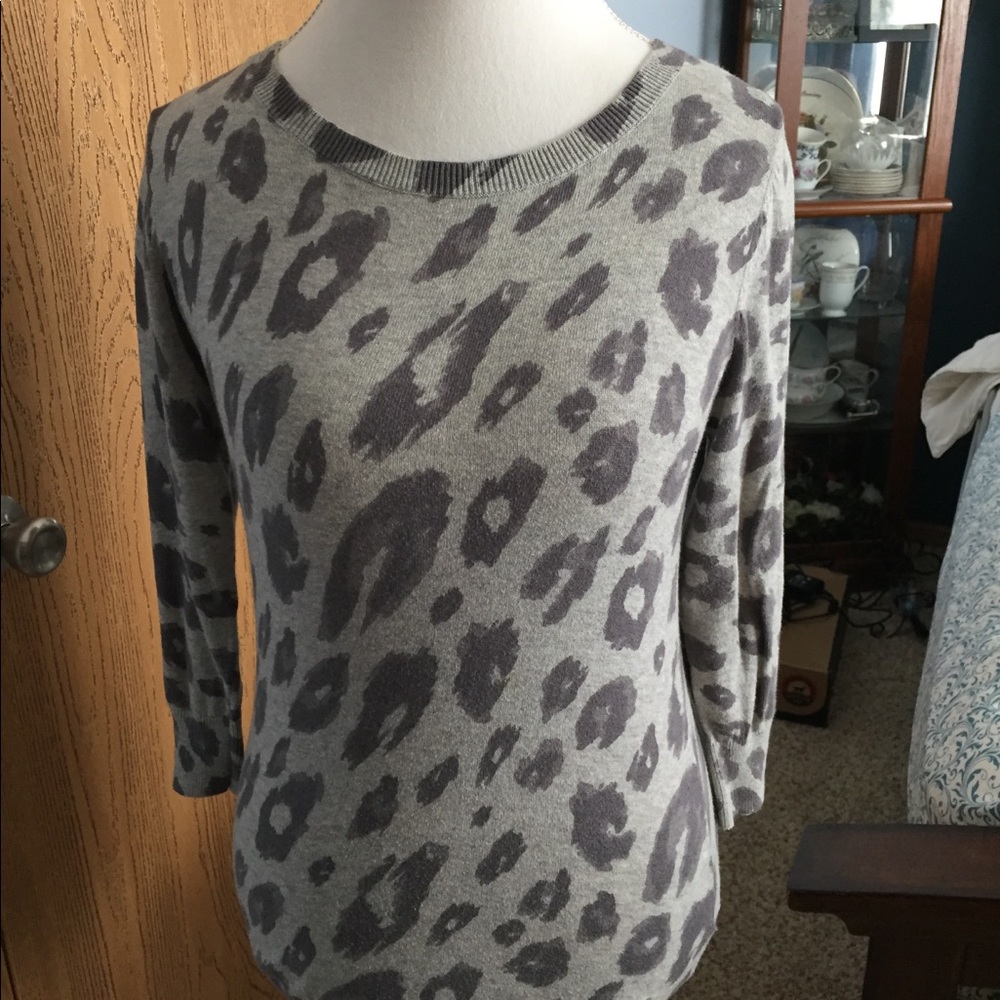 Leopard print sweatshirt